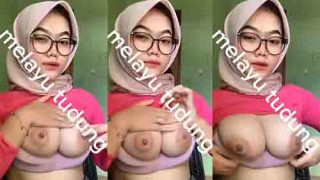 Bokep Akirah Viral Pap Toket Montok Banget