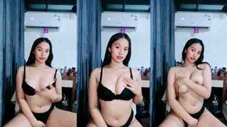 Bokep Echa Telanjang Dada Remas Susu Gede